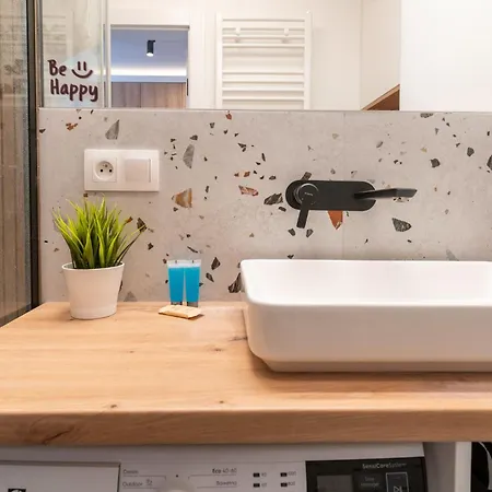 Appartement Royal 70 By Bookinghost Gliwice